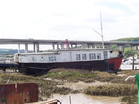 Light vessel no. 16 .